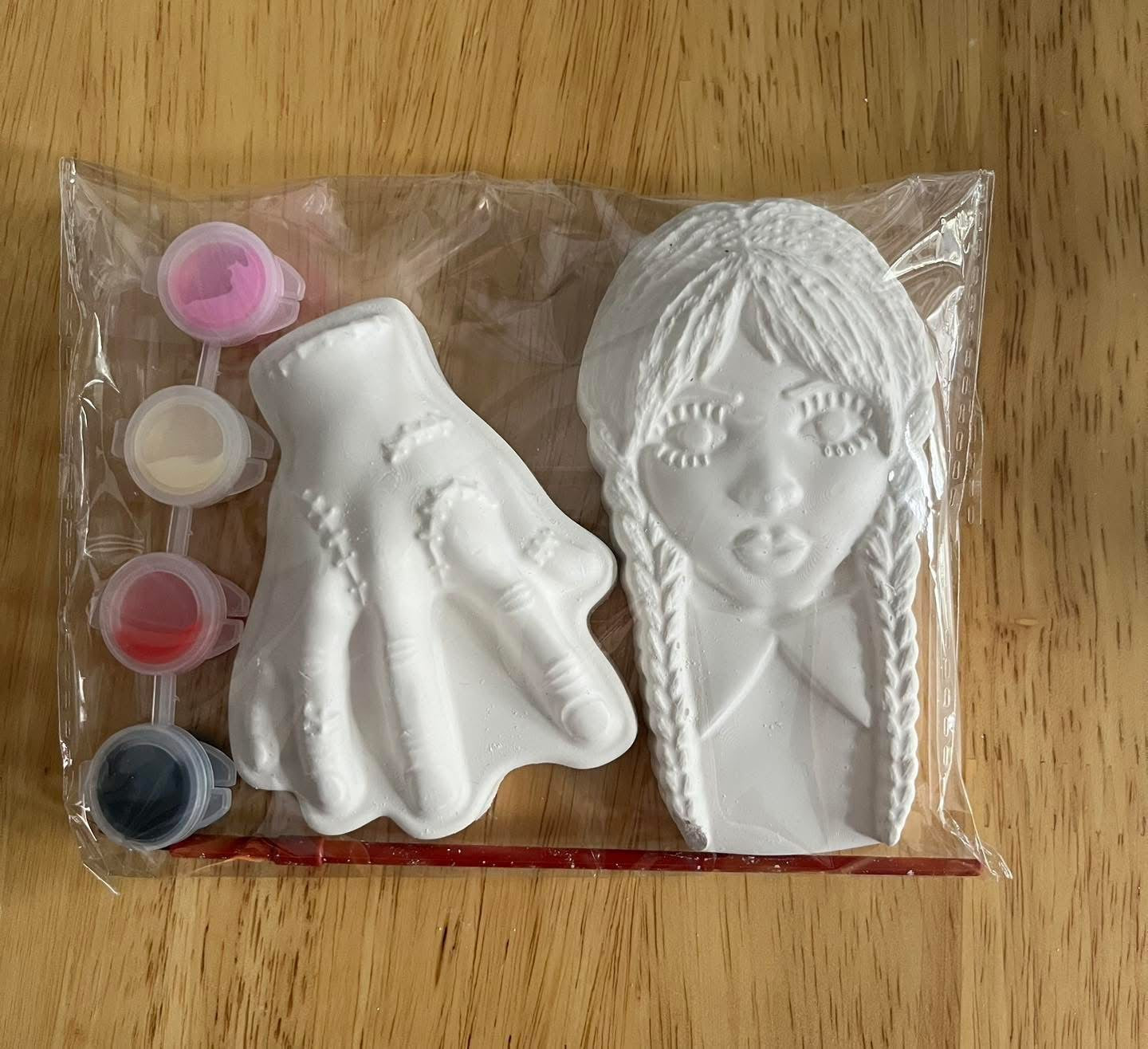 Paint your own sets