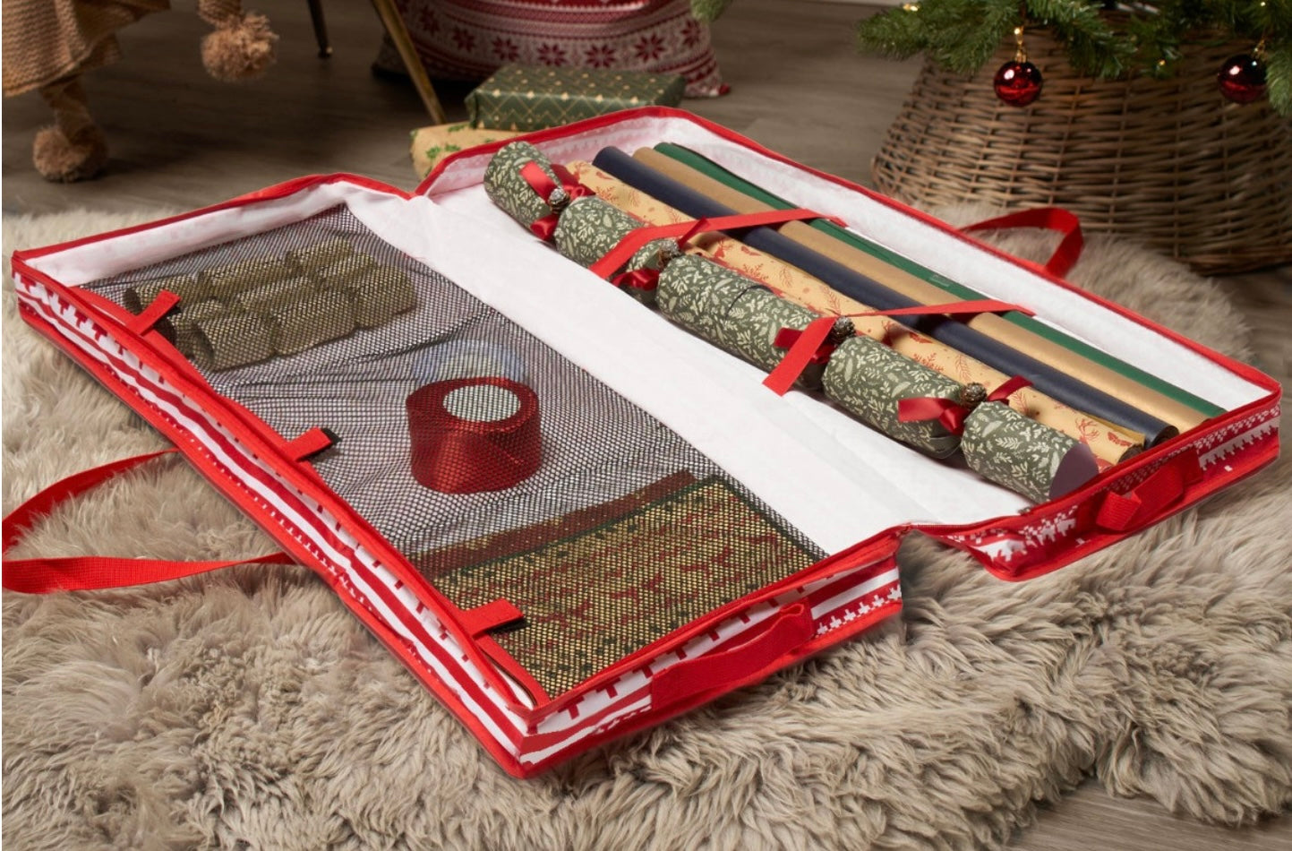 Wrapping paper storage bag