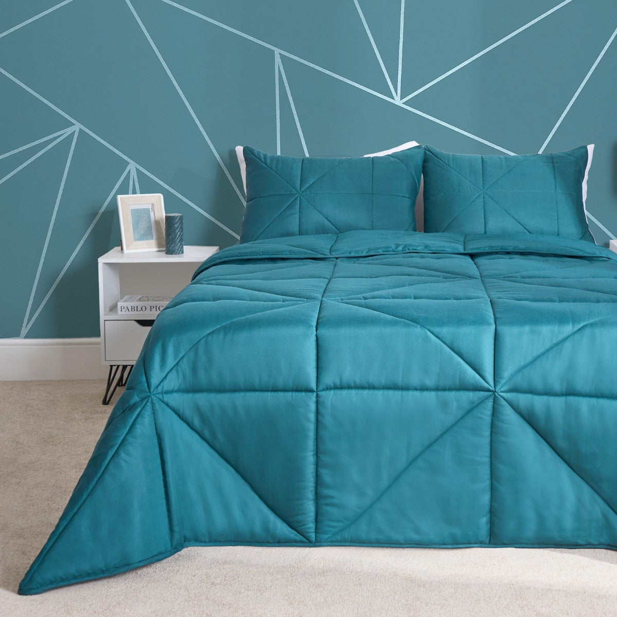 Geo Quilted 7.5 Tog Duvet Set