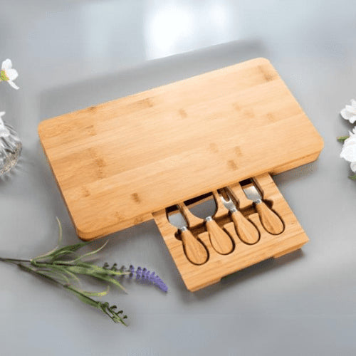 Bamboo Cheese board with knives