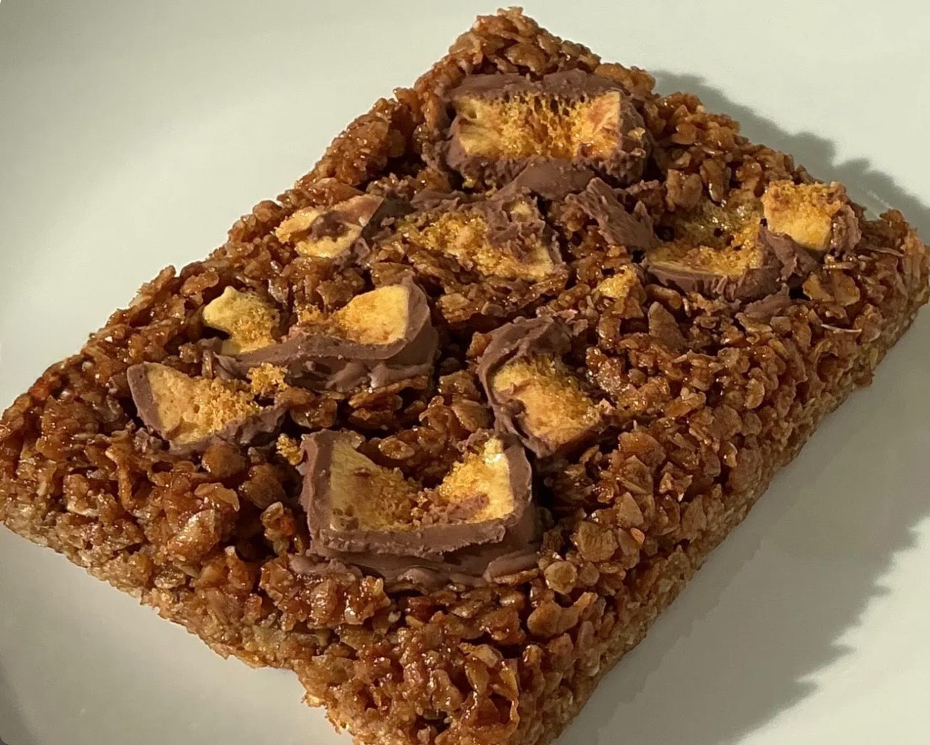 Luxury letterbox flapjacks