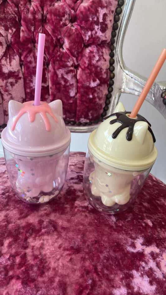 Shaped straw cup