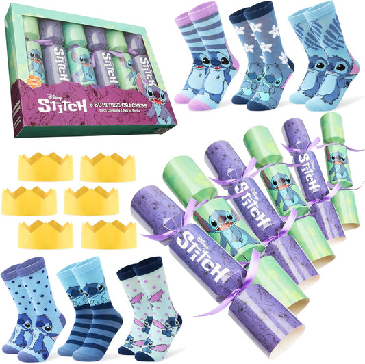 6 Christmas crackers with socks