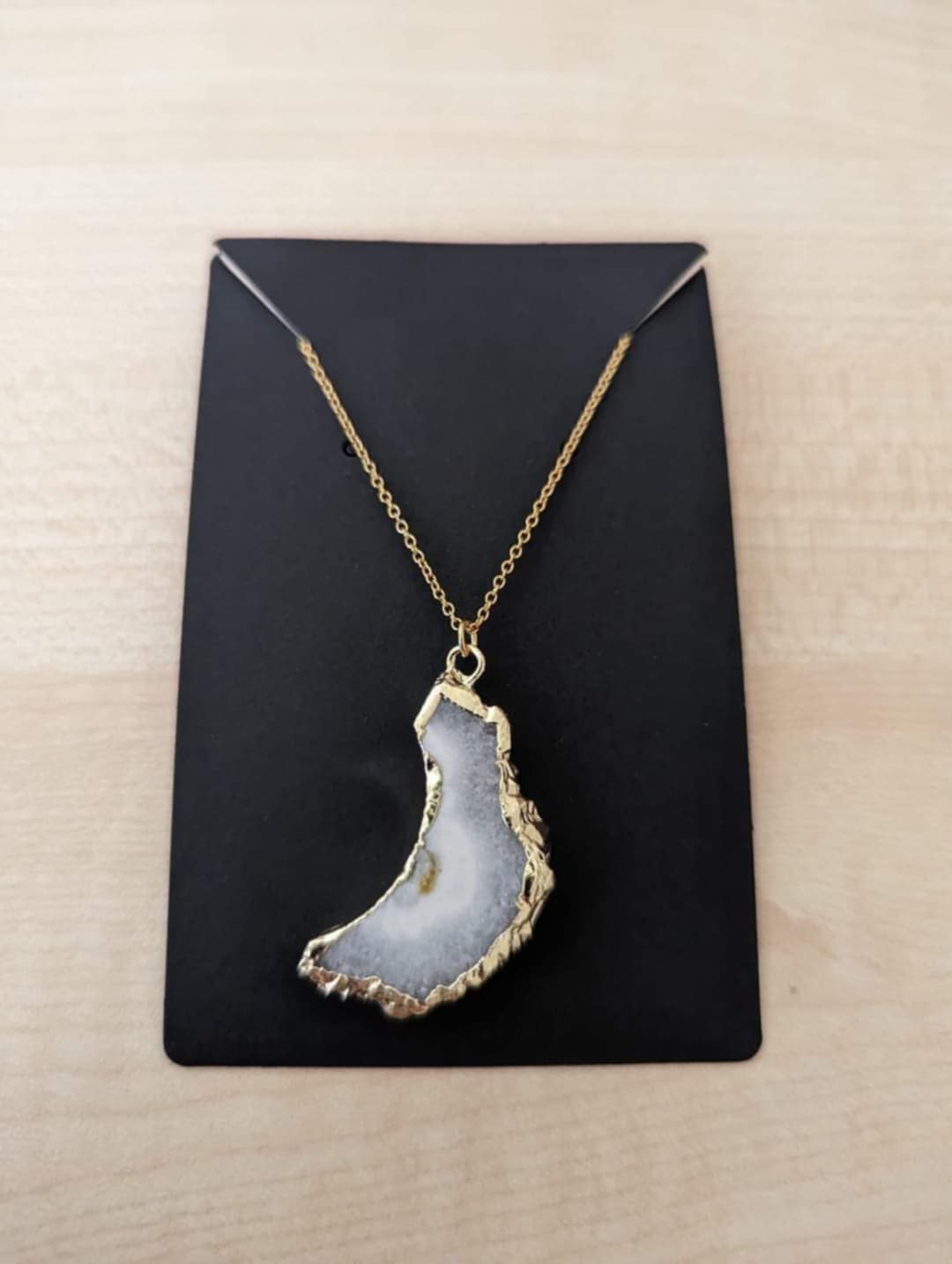 Agate slices crystal necklace